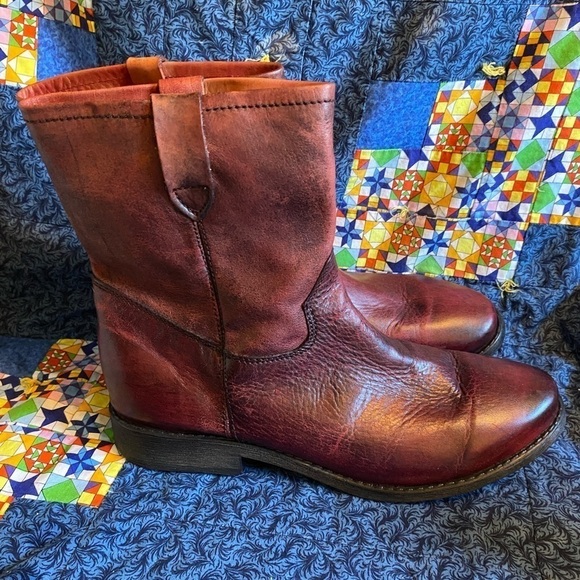 70 post Paris Joelle leather ankle boot in red size 10 - Picture 1 of 6